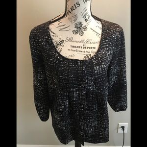 Kenneth Cole Button up Chint blouse